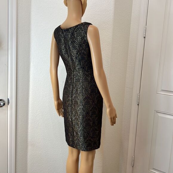 Maxandcleo Dress Size 2 Scoop Neck Sleeveless Metallic Slimming Ruched Mini - Picture 5 of 9